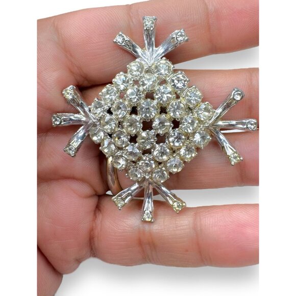Vintage Crystal Rhinestone Brooch Pin Jewelry Accessory Unsigned 2 1/8" - Picture 7 of 7